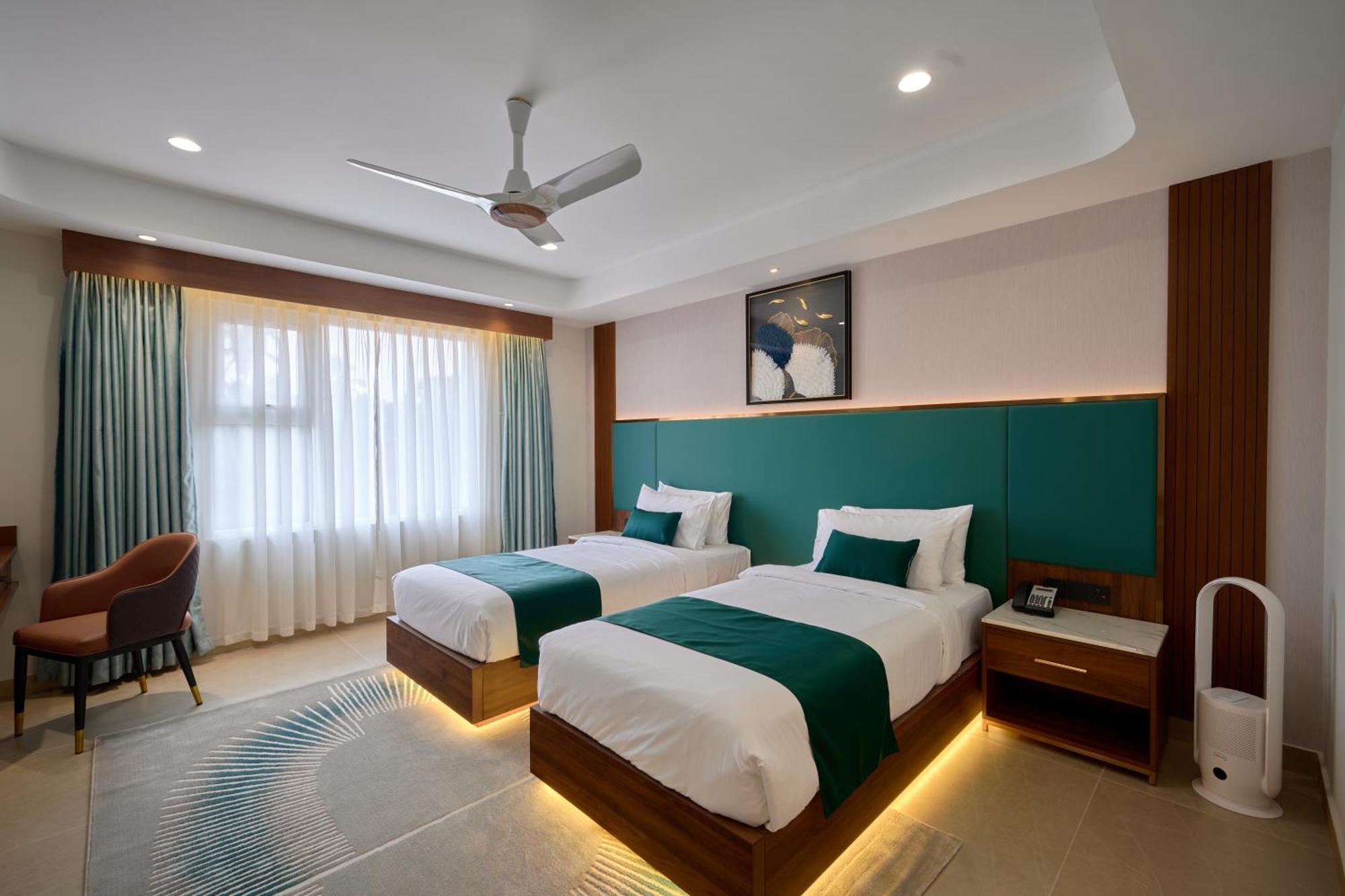Kowju Airport Hotel Calicut Kondotty Exterior foto